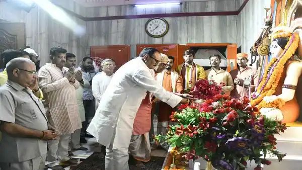 गोरखपुर न्यूज़ : डिप्टी सीएम बृजेश पाठक ने किया गुरु गोरक्षनाथ का दर्शन
